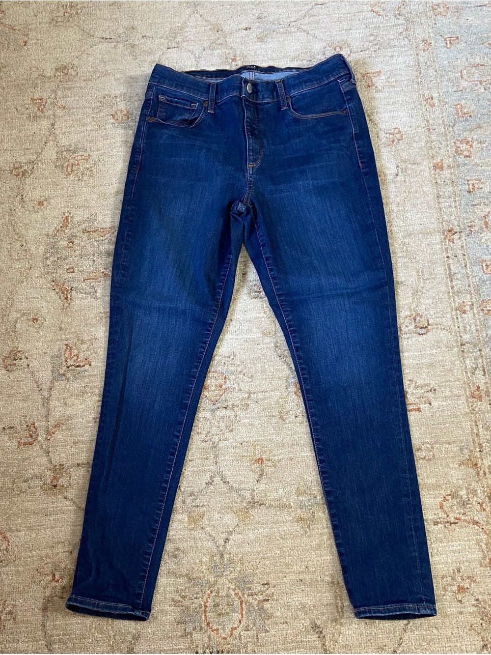 Gap 1969 True Skinny Jeans Size 31